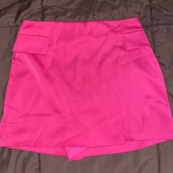 NWT House Of Harlow 1960 Bright Pink Two Piece Skort Crop Blazer set Size 8 - Picture 2 of 9